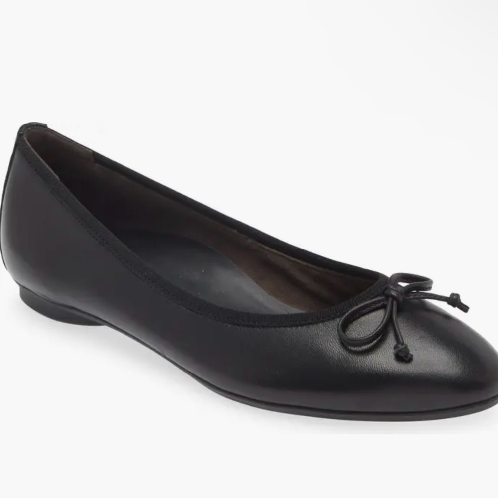 Paul Green Black Leather Ballet Flats with Bow